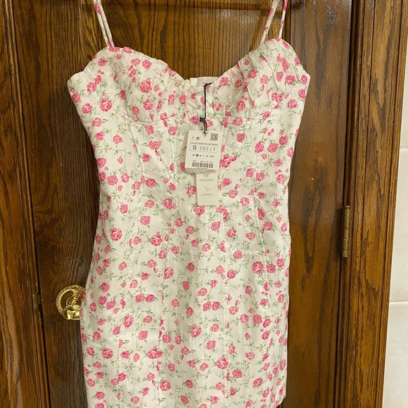 Zara mini dress 🧚🏻✨ - Picture 5 of 5